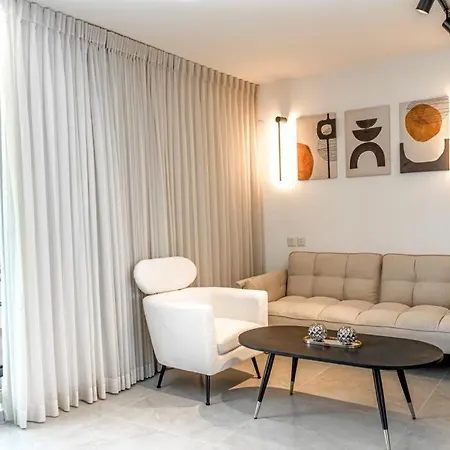 Luxury Apartments And Studios At Sea Side By Rently Eilat Exterior photo
